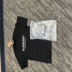 Burberry T-Shirt, Size Medium