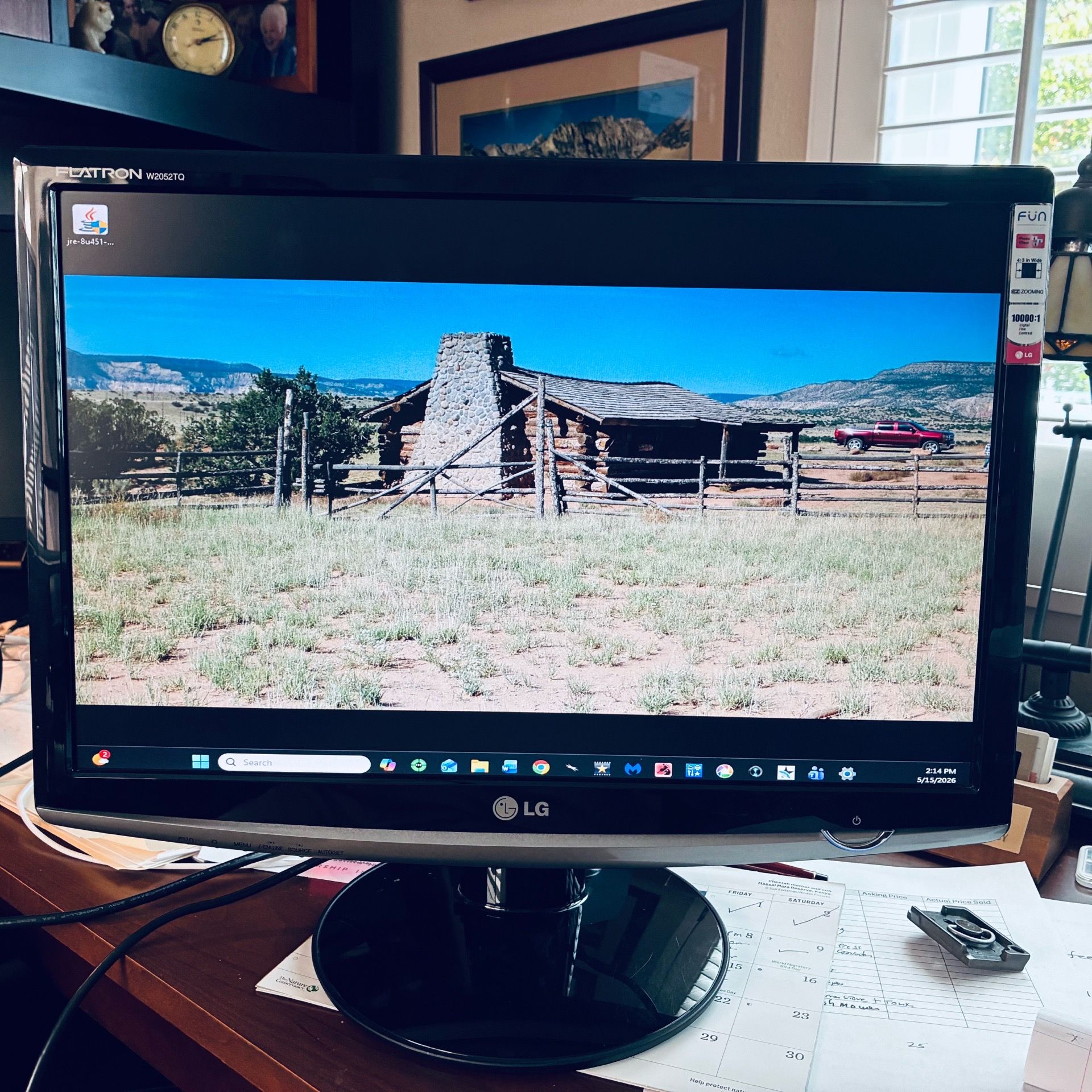 LG Flatron 20” Computer Monitor