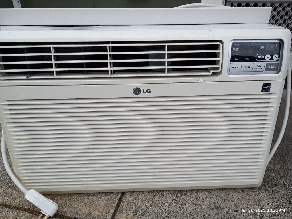 LG Window AC 15000 BTU