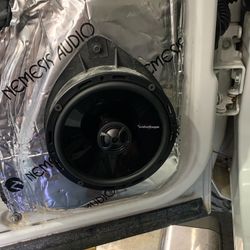 🚨car Audio Sales $ Installation 🚨