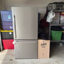 Hisense Refridgerator
