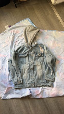 WOmens jean jacket