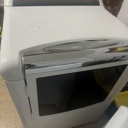Whirlpool Dryer. 