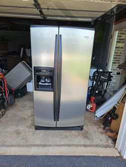 Used Whirlpool Refrigerator  Works Geat, Ice Maker Wasn't Working 