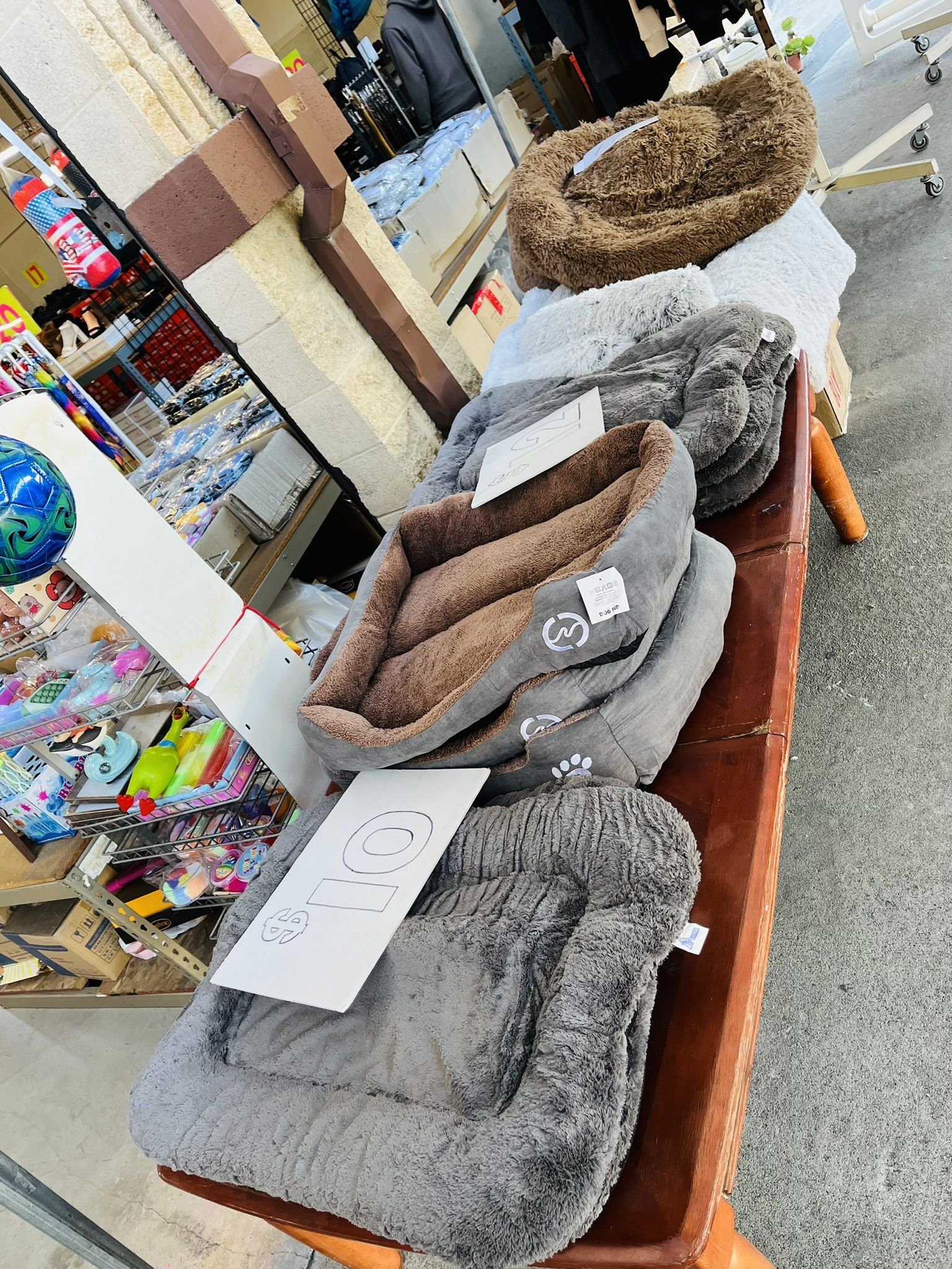 Dog Beds $10-$20