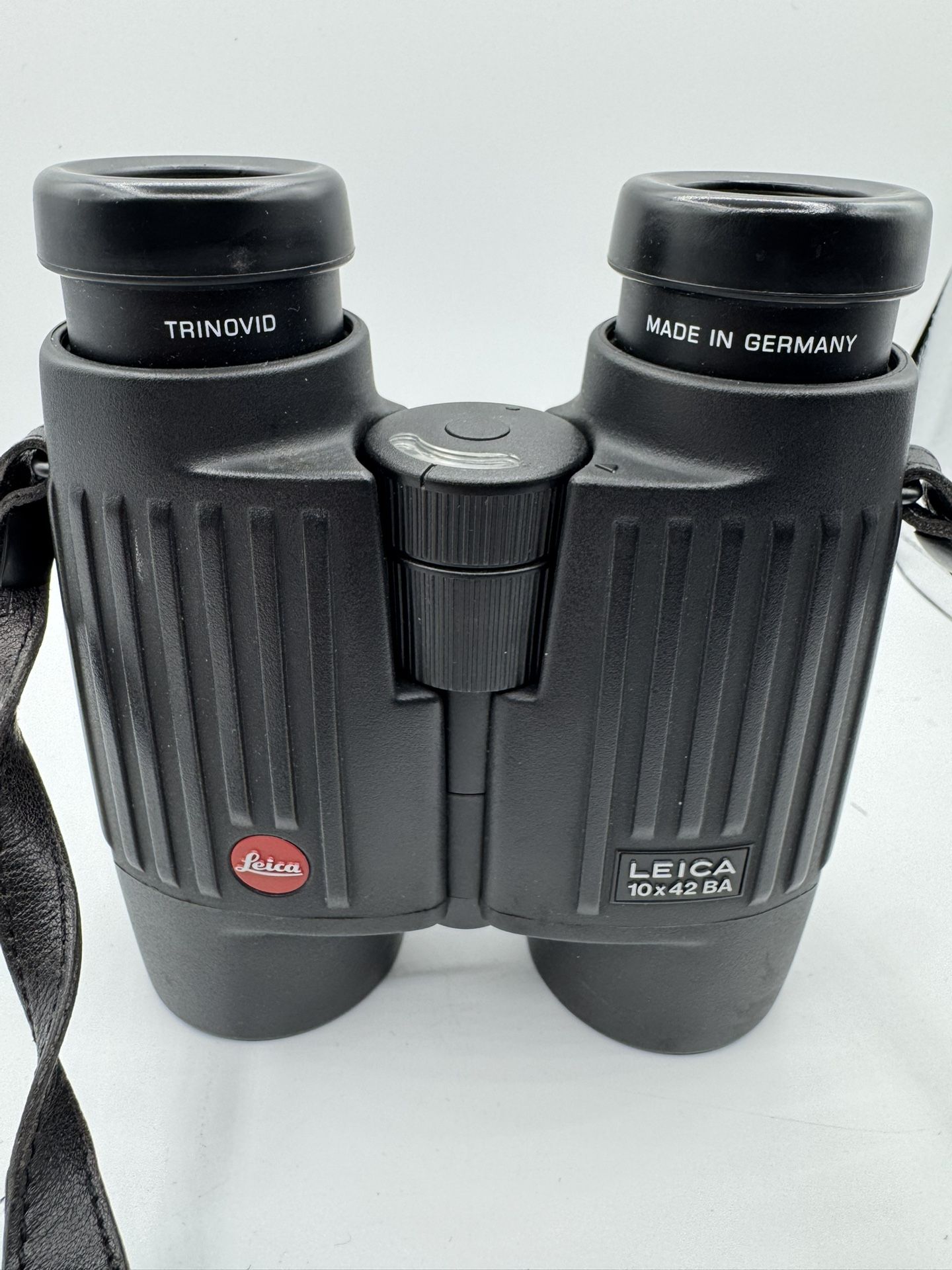 Leica Trinovid 10x42 BA Binoculars. Great Condition. Minor Flaws