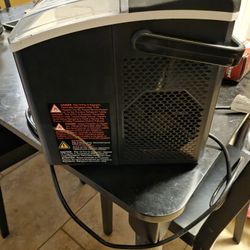 Icemaker