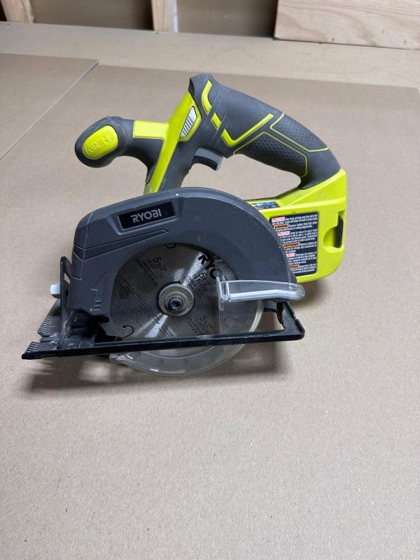 Ryobi Cordless 5 1/2 in. Circular Saw (Tool Only)