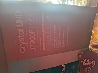 Samsung crystal uh 65" tv