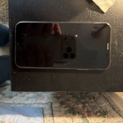 iPhone XS 512GB unlocked Gold color Near Mint