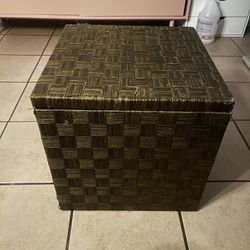 STORAGE OTTOMAN 