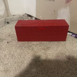 jawbone speaker model:j2011
