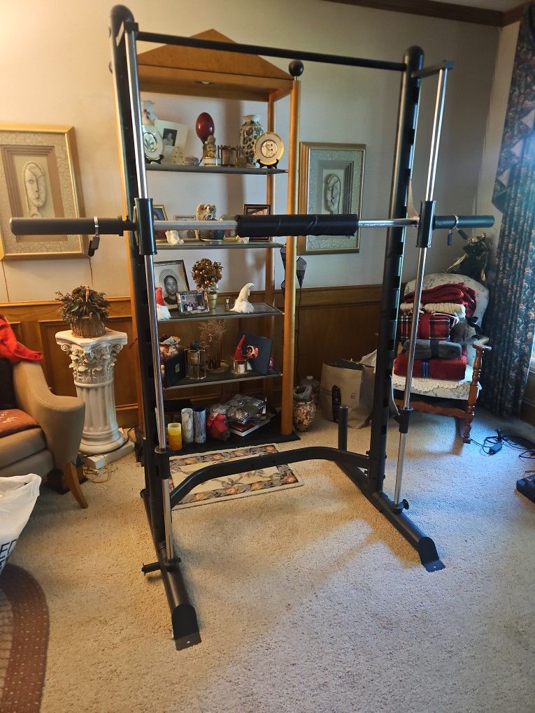 Power Rack (Bench Press/Squat Rack, Etc)