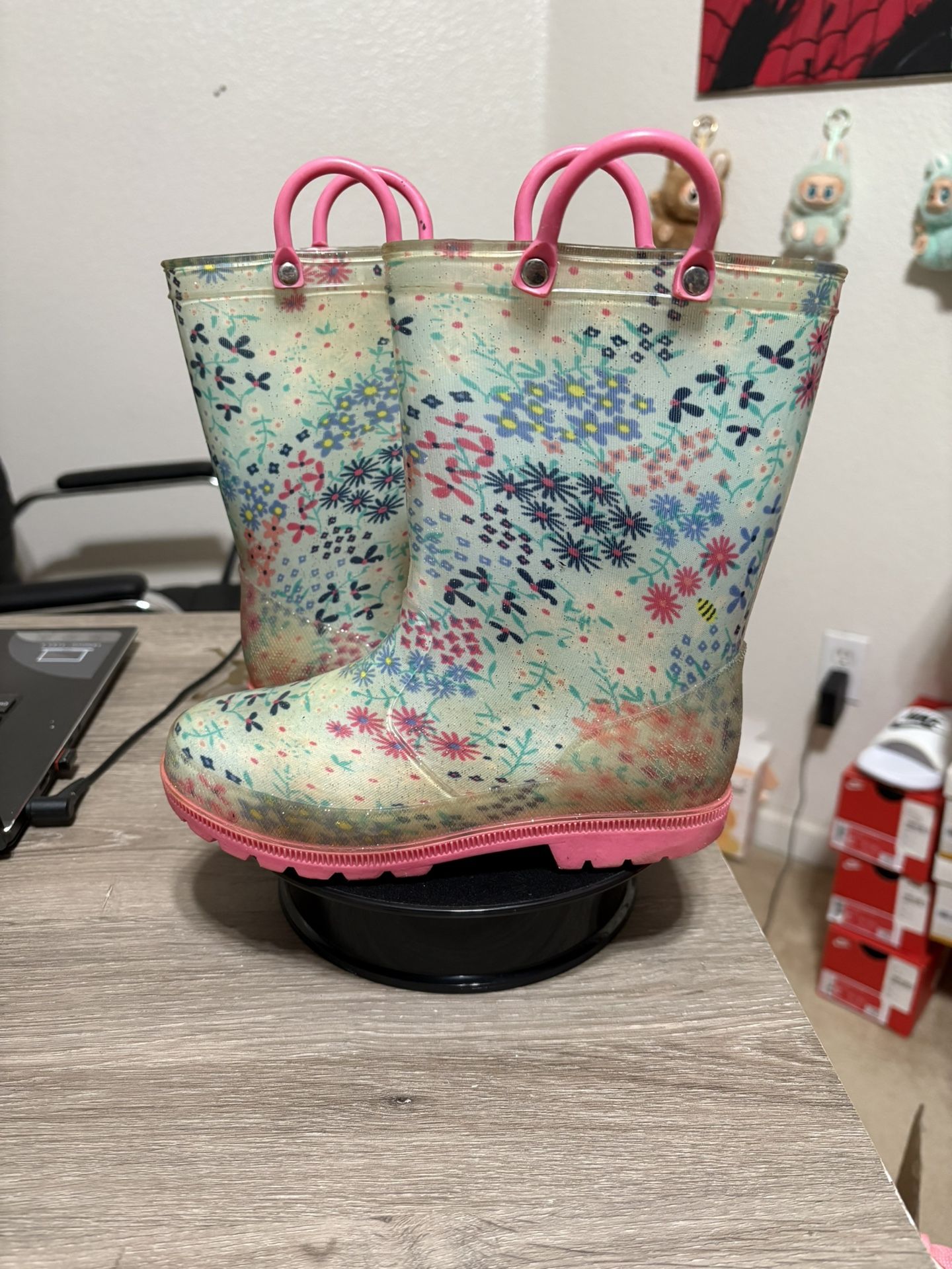 Size 1 Kids - Rain Boots with Flowers on them