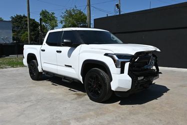 2024 Toyota Tundra CrewMax