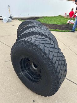 KMC 16inch Black Wheel Set