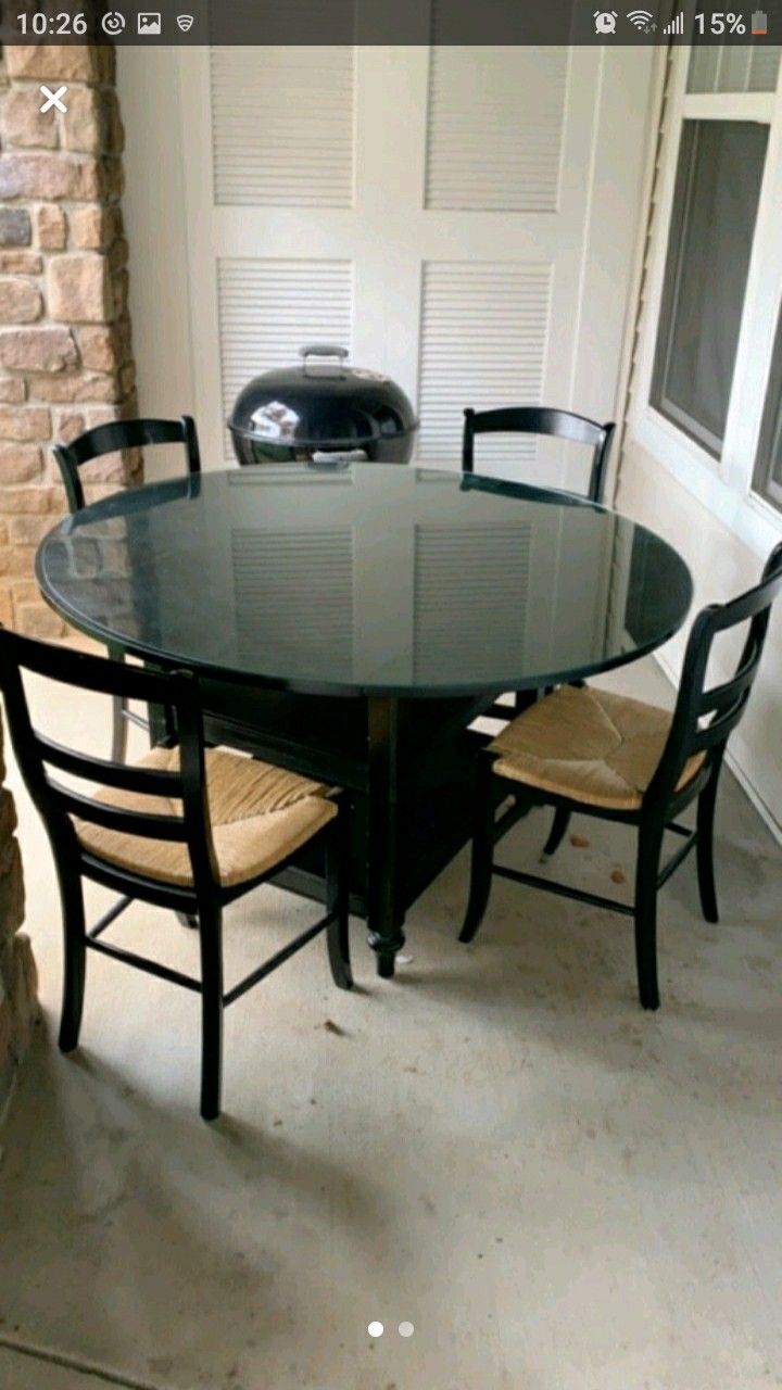 Pier 1 Import Dining Set ...THIS IS CASH AND CARRY ONLY, NO CHECKS. NO SCAMMERS!