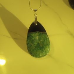 BRAZILIAN BANDED CRYSTAL AND STERLING SILVER NECKLACE 