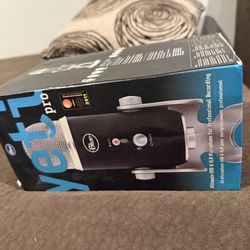🎙️ Blue Yeti Pro – Good Condition (usb&XLR Output)