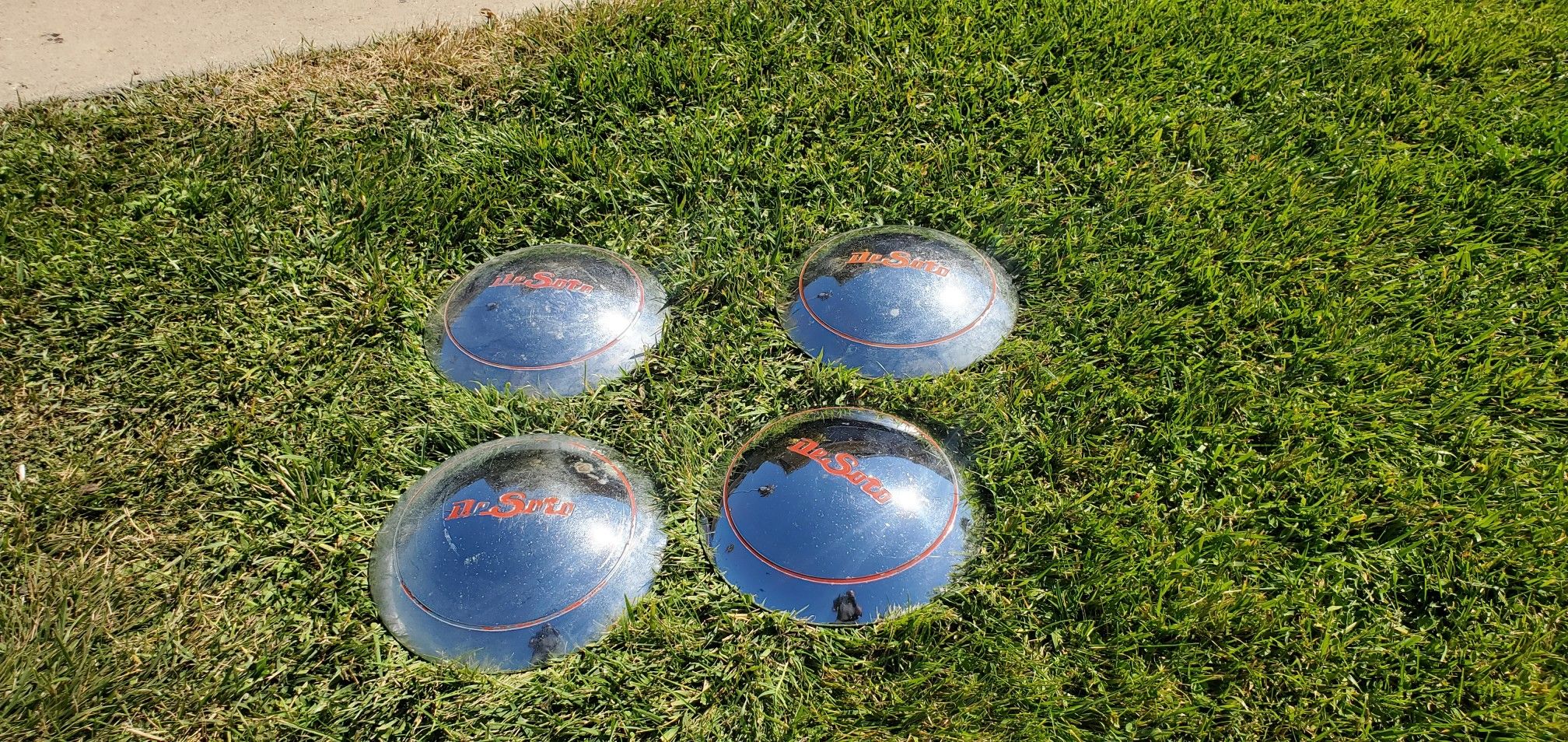 1930s 1940s 1950s DeSoto hubcaps dog dish