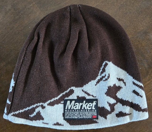 MARKET Beanie Wild Horse
