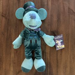 MMMA 10/12 Haunted Mansion Mickey Plush, Limited Edition Sold Out