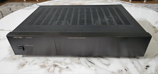 ROTEL RB-960BX dual mono amp