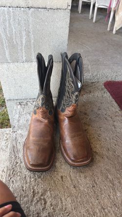 Dan post boots size 12 $120