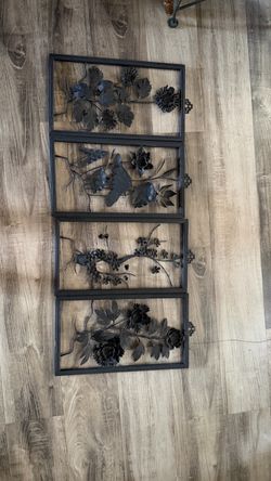 4-Panel Black Metal Floral Wall Art
