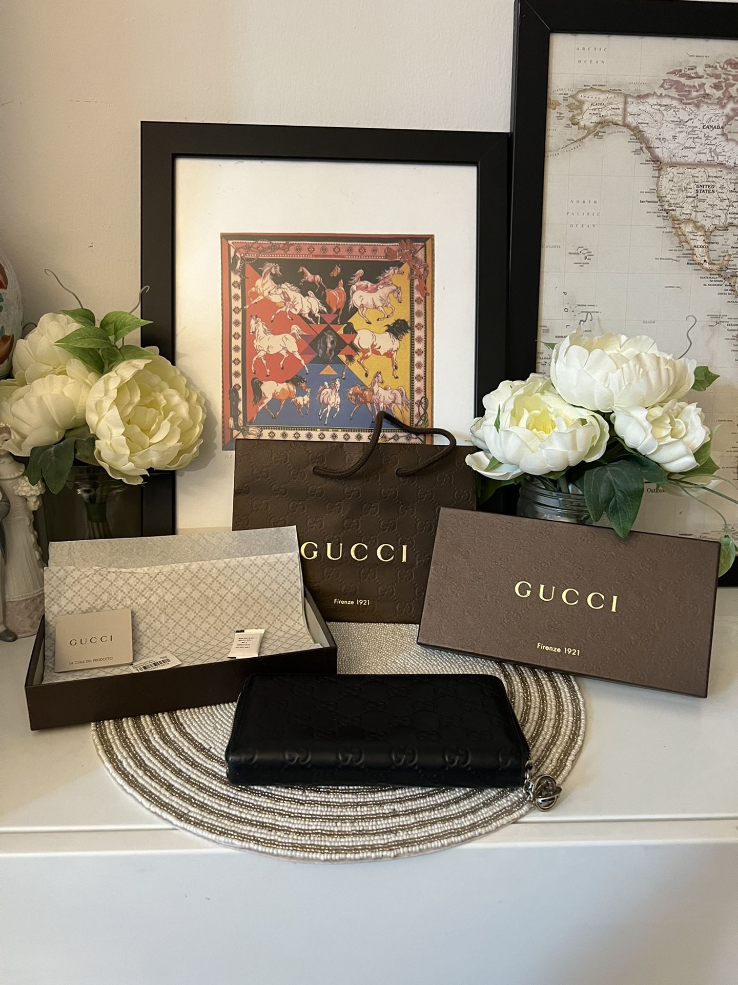 Gucci Leather Wallet 