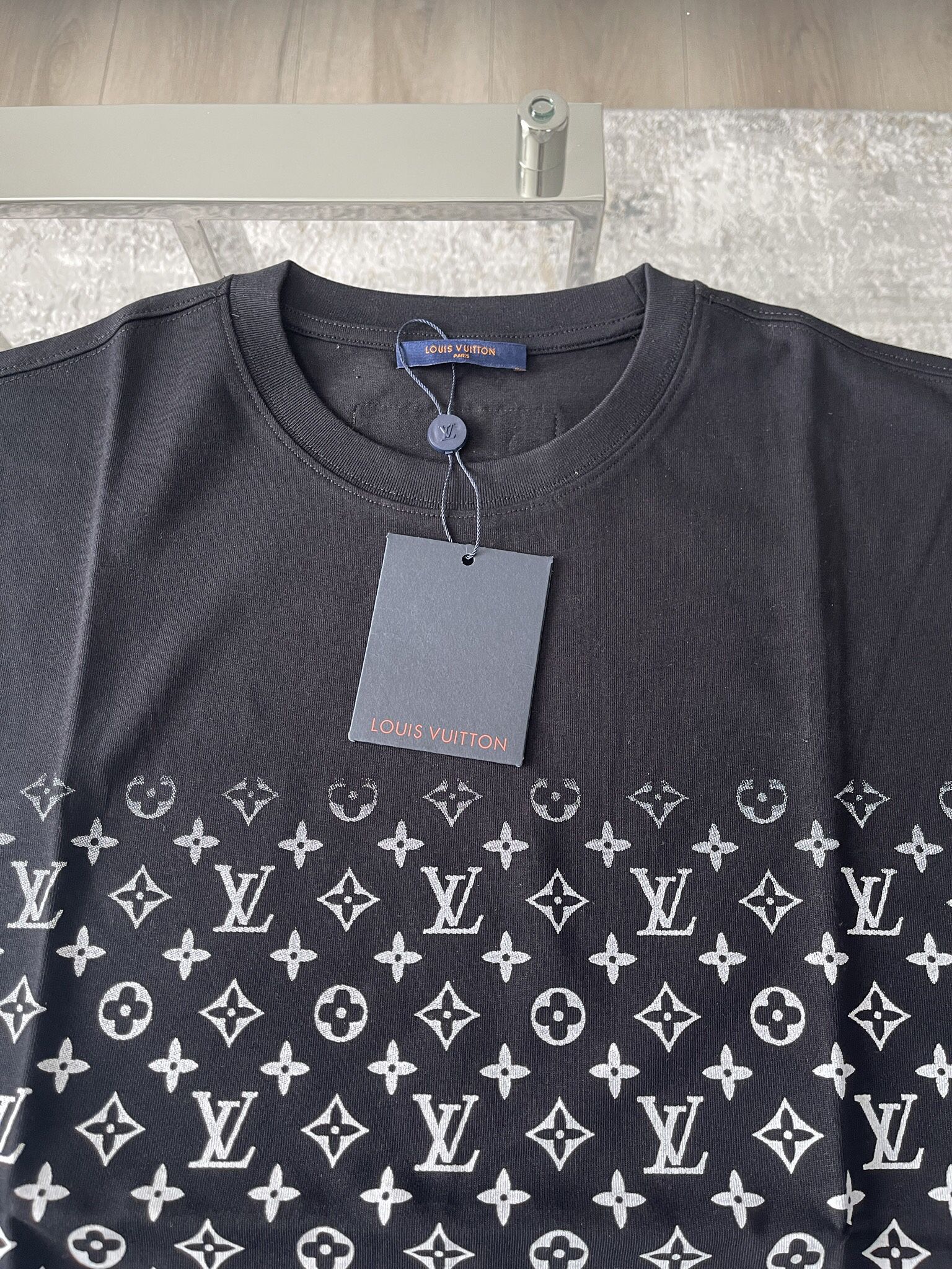 Louis Vuitton Airplane Tee - Size XL for Sale in Los Angeles, CA - OfferUp