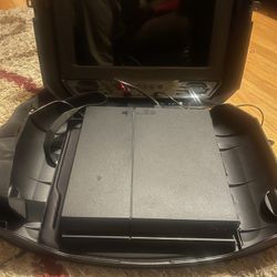 Gaems Vanguard Gaming Case and PS4(sold as set!)