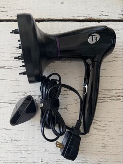 T3 Dual-Voltage Compact Hair Dryer with Diffuser