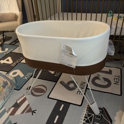 SNOO Smart Sleeper Bassinet by Happiest Baby