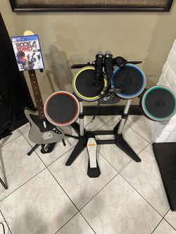 Rock Band 4 PS4/PS5 Full Band Bundle