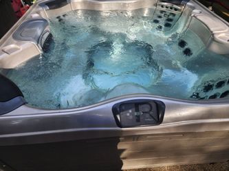 Bullfrog 240v hot tub