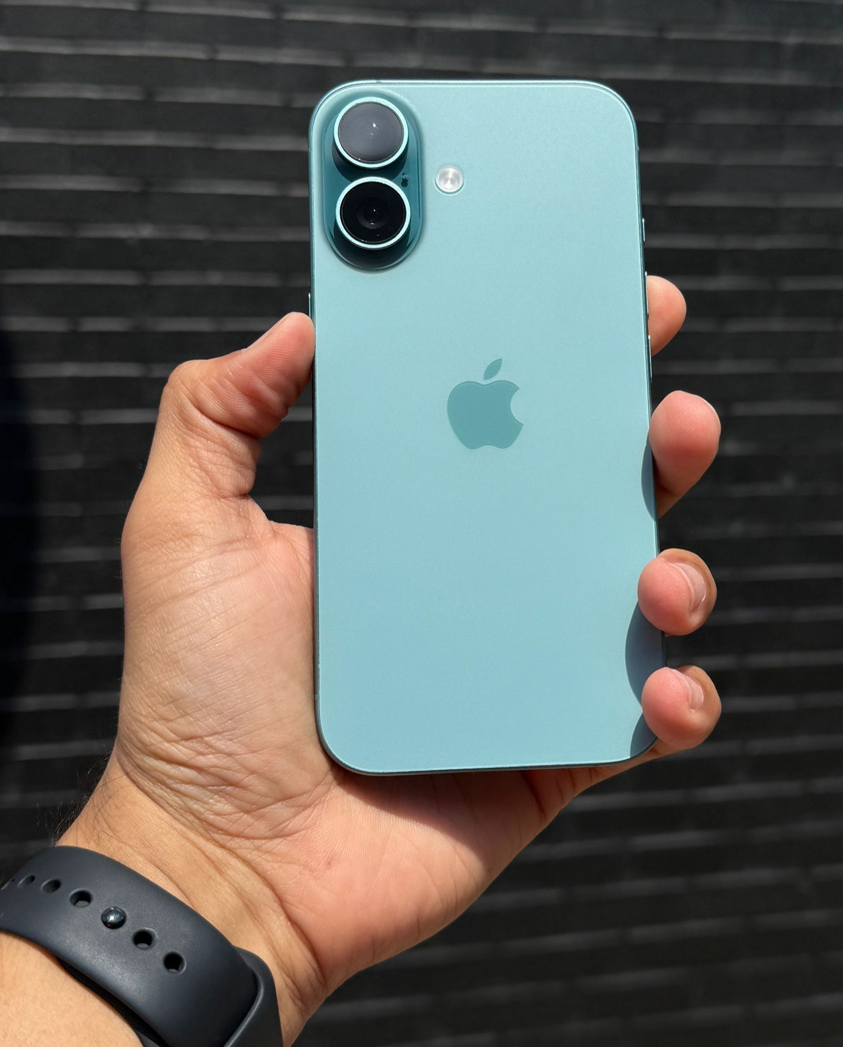 iPhone 16 128GB unlocked