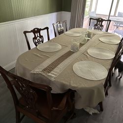 Dining Room Table 