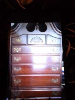 2 dressers