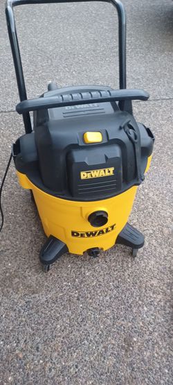 Like new DeWalt 16 gal Corded Wet/Dry Vacuum 120 V 6-1/2 HP
