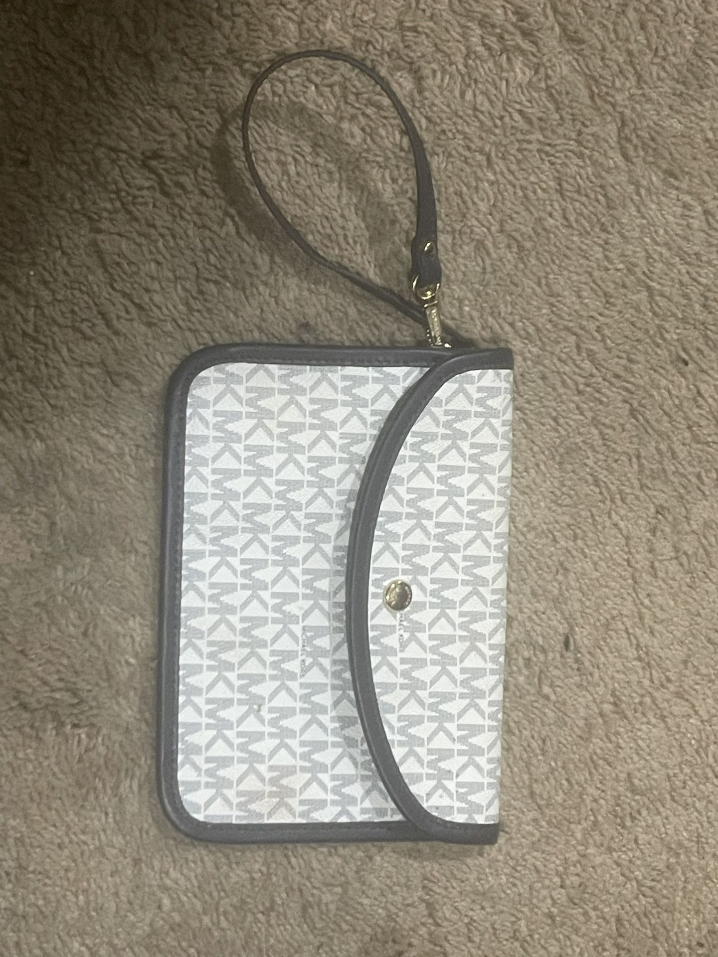 Michael Kors Wristlet