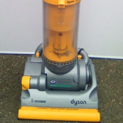 Dyson Root cyclone Vacuum Like New