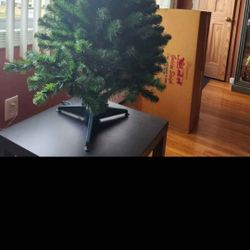 4ft Christmas Tree 