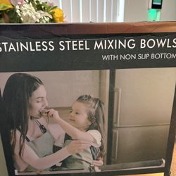 Stainless Steel Bowls And Measuring Cup Set & Tea Pot 