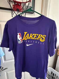 Used Nike purple Lakers tee, Size Men’s Large