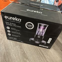 Brand new Eureka E20 Self-cleaning Robo Vacuum & Mop (retails For $450)
