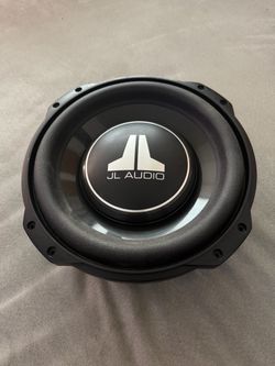 JL Audio 10TW3–D8 10” subwoofer
