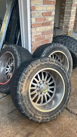 22x12 Cali off-road wheels 8x170