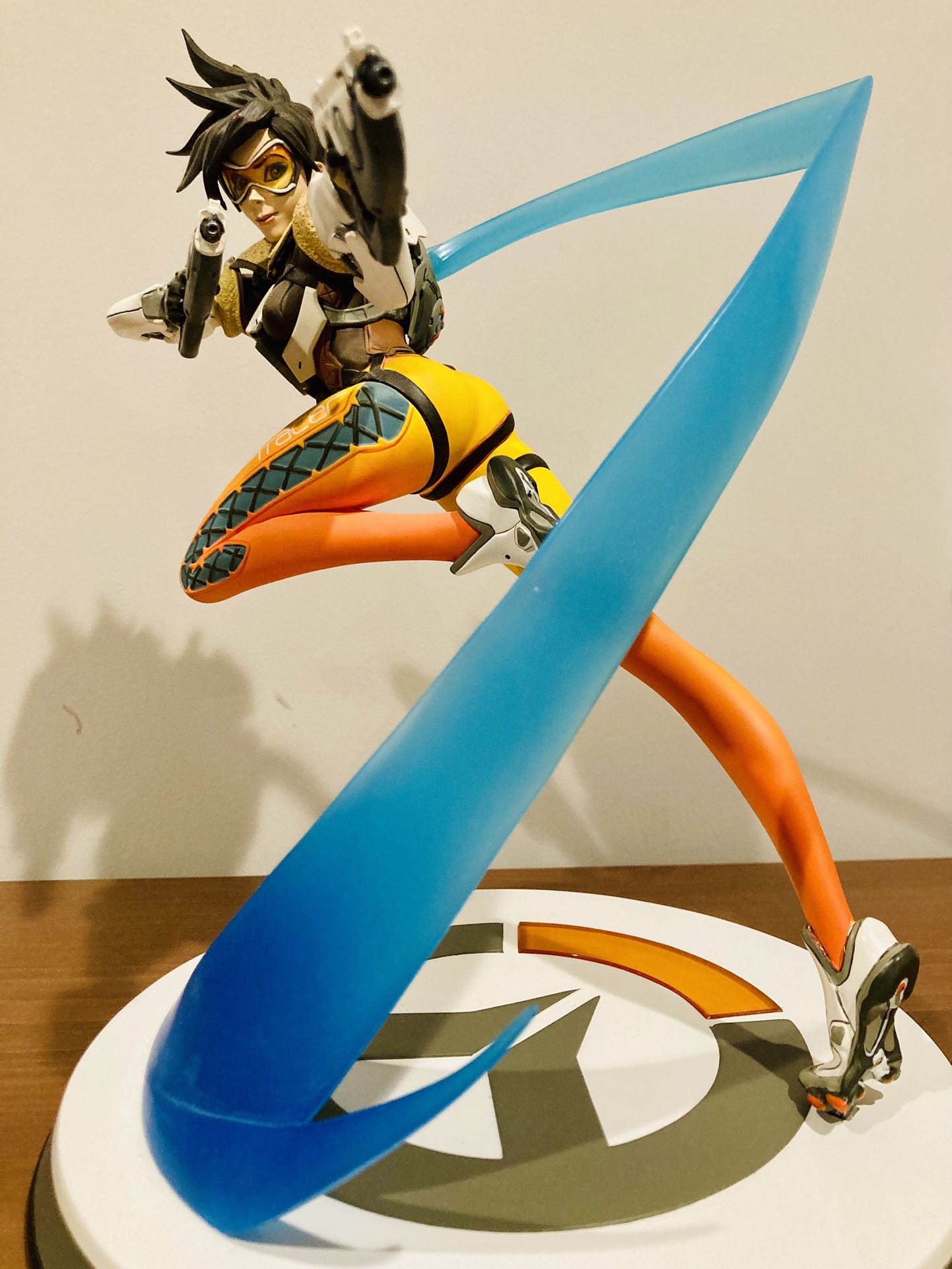  Blizzard Overwatch: Tracer Toy Figure Statues : Toys & Games