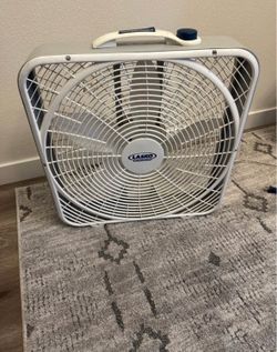 Lasko Weather Shield Box Fan 20”